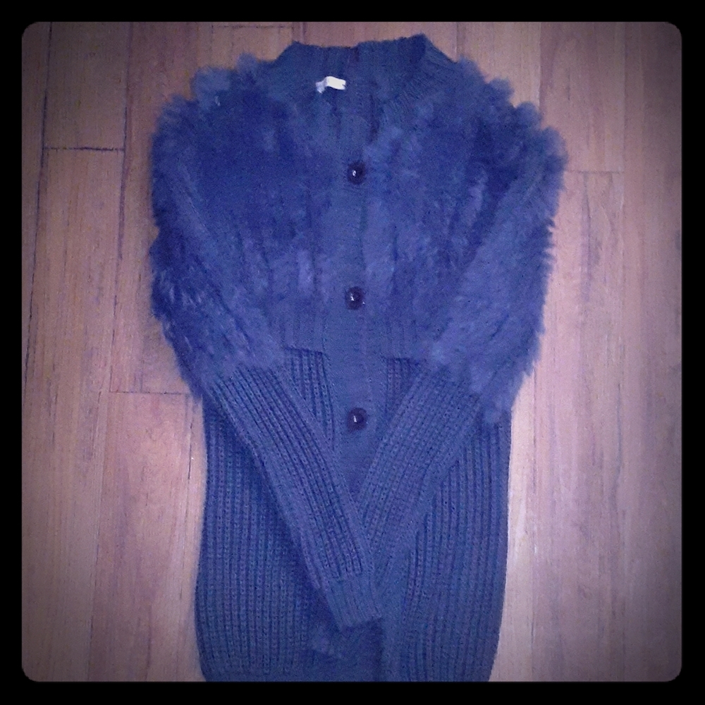 Blue sweater mid trench fur shoulder